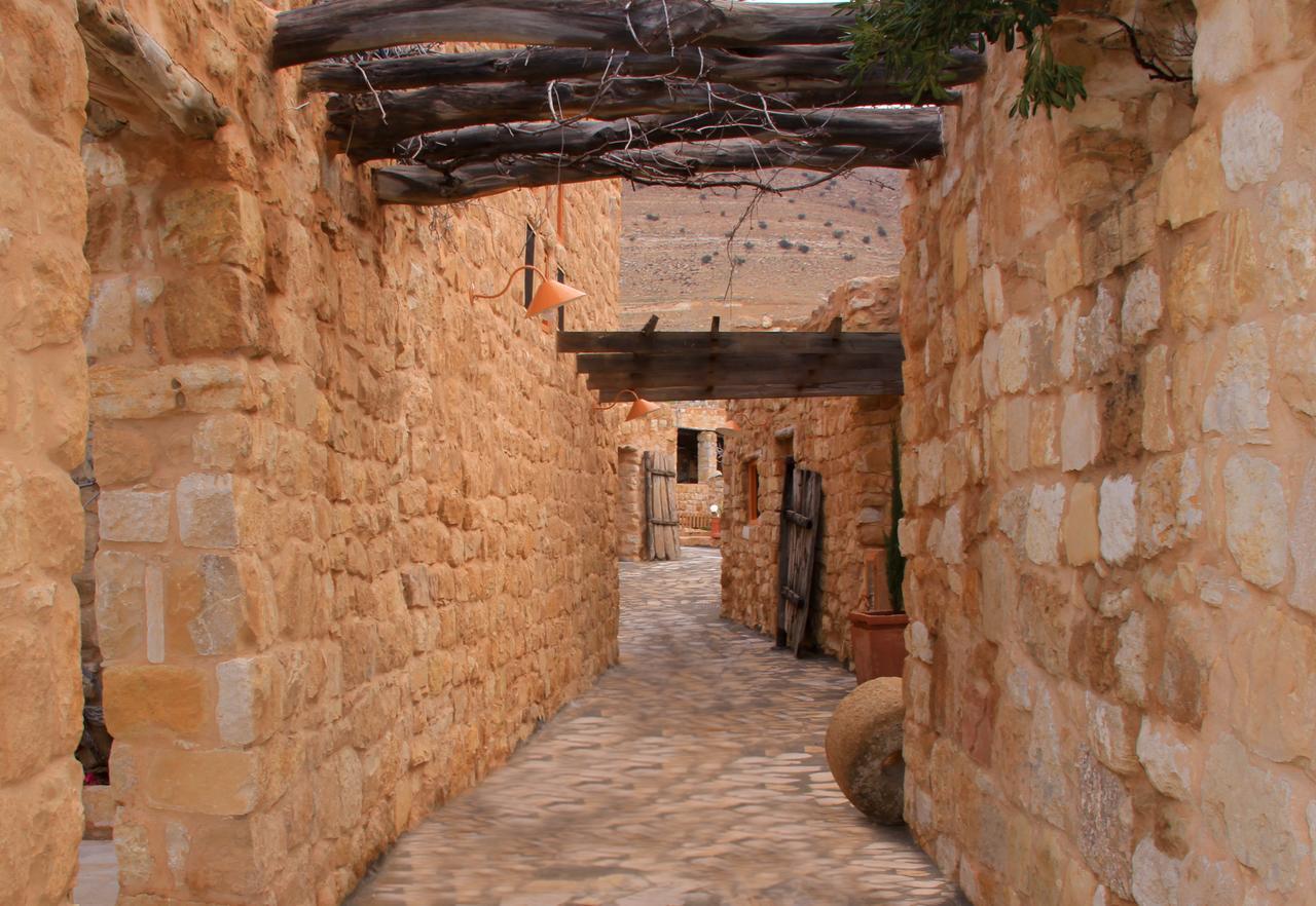 Hayat Zaman Hotel And Resort Petra Wadi Musa Exteriör bild