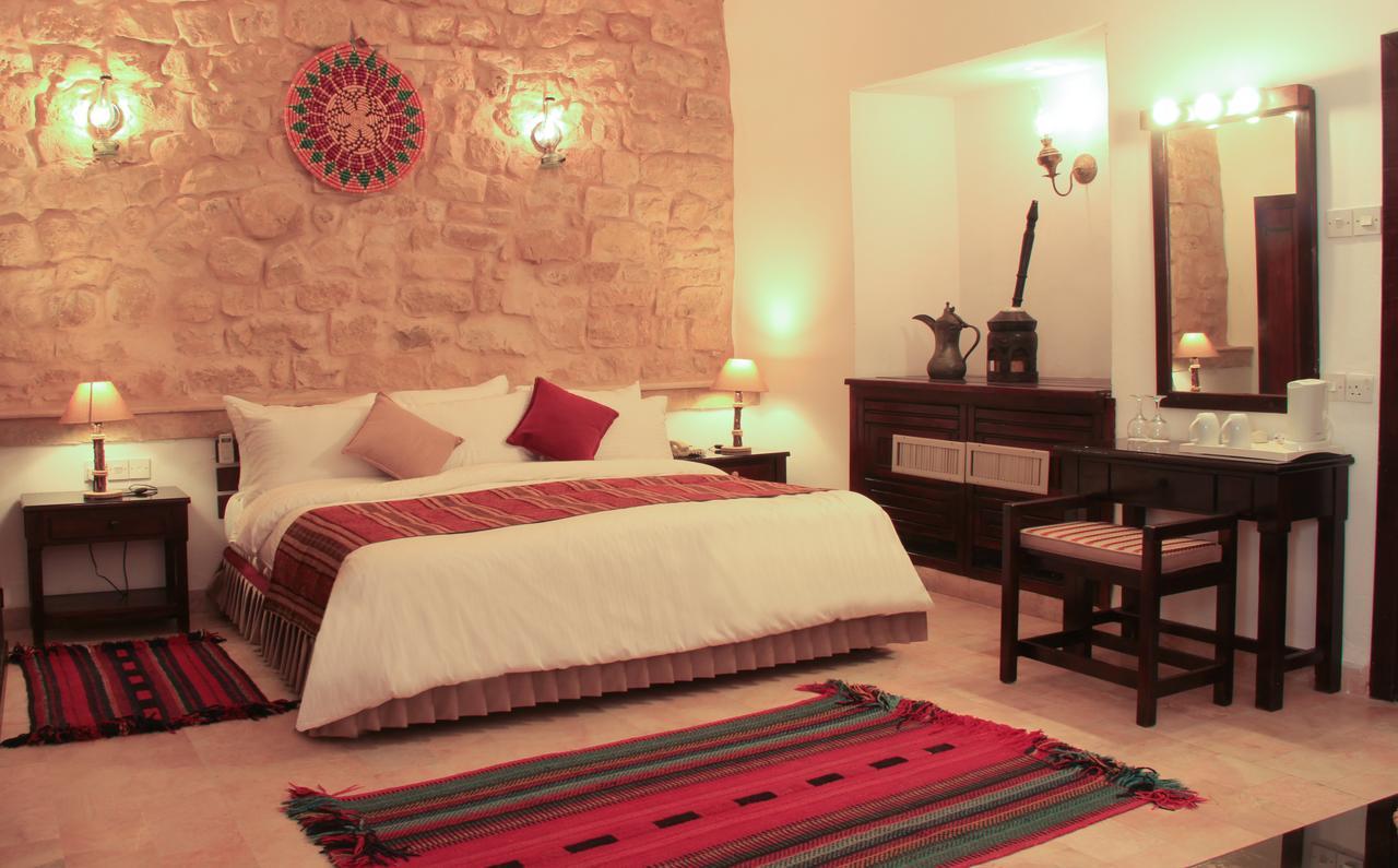 Hayat Zaman Hotel And Resort Petra Wadi Musa Exteriör bild