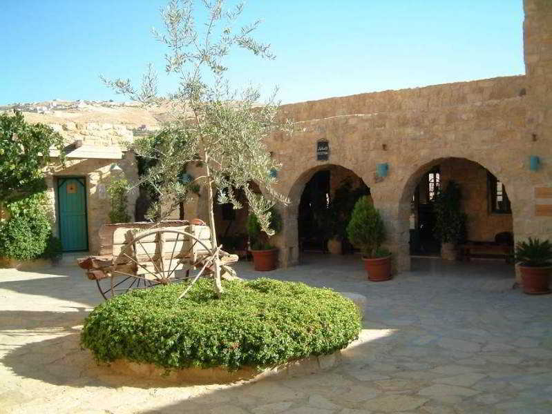 Hayat Zaman Hotel And Resort Petra Wadi Musa Exteriör bild